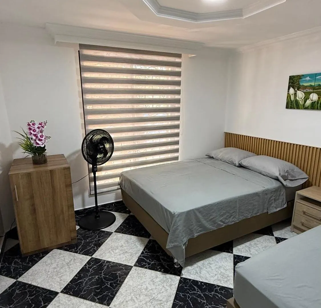 Hermoso,Amplio Y Central Apartamento En Medellín 0*,  Kolumbie