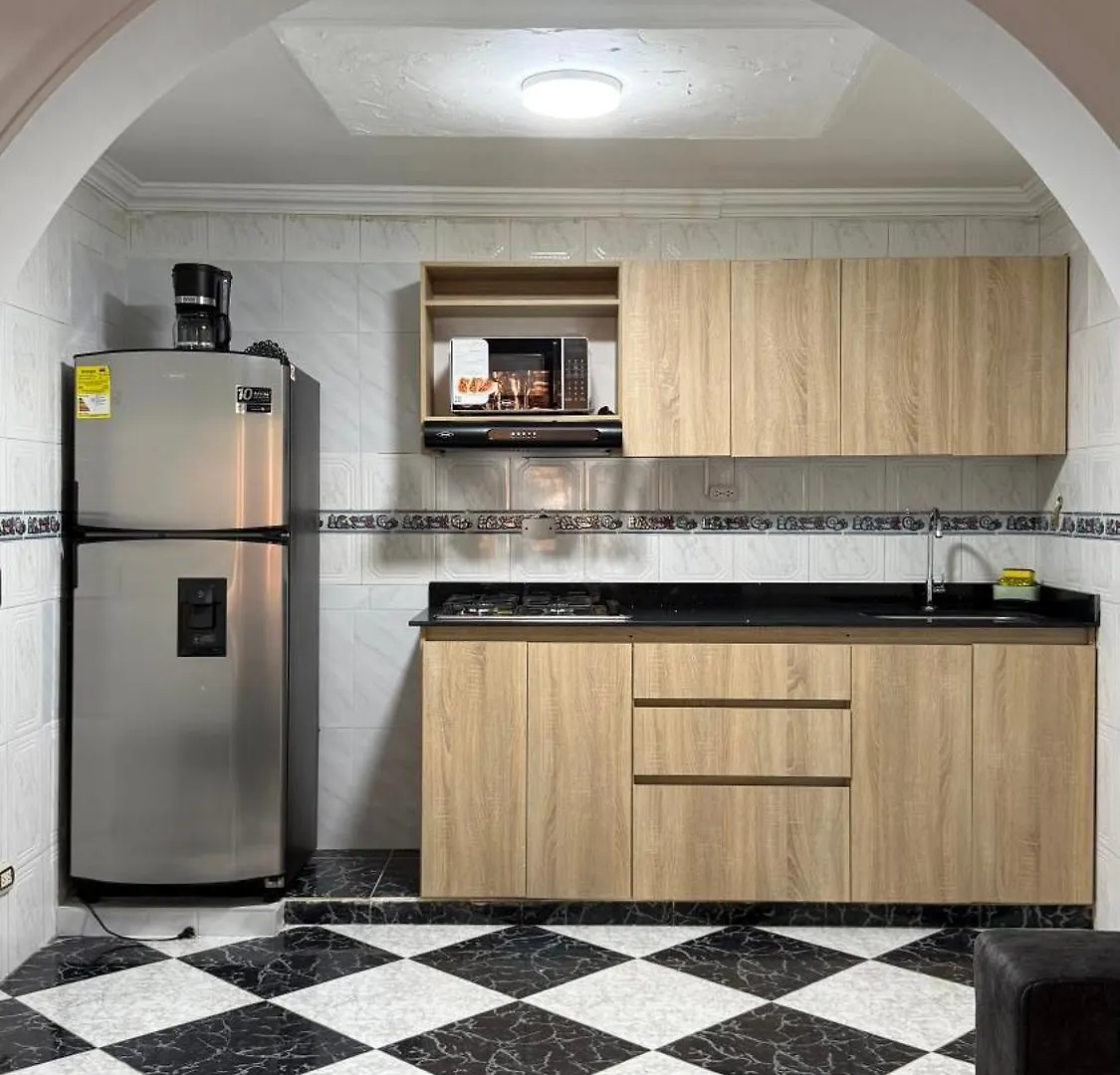 Hermoso,Amplio Y Central Apartamento En 메딜린 아파트